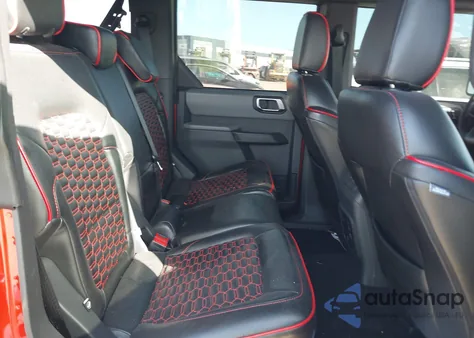 2023 Ford Bronco из США, поврежденный, VIN 1FMEE5BP6PLB00140